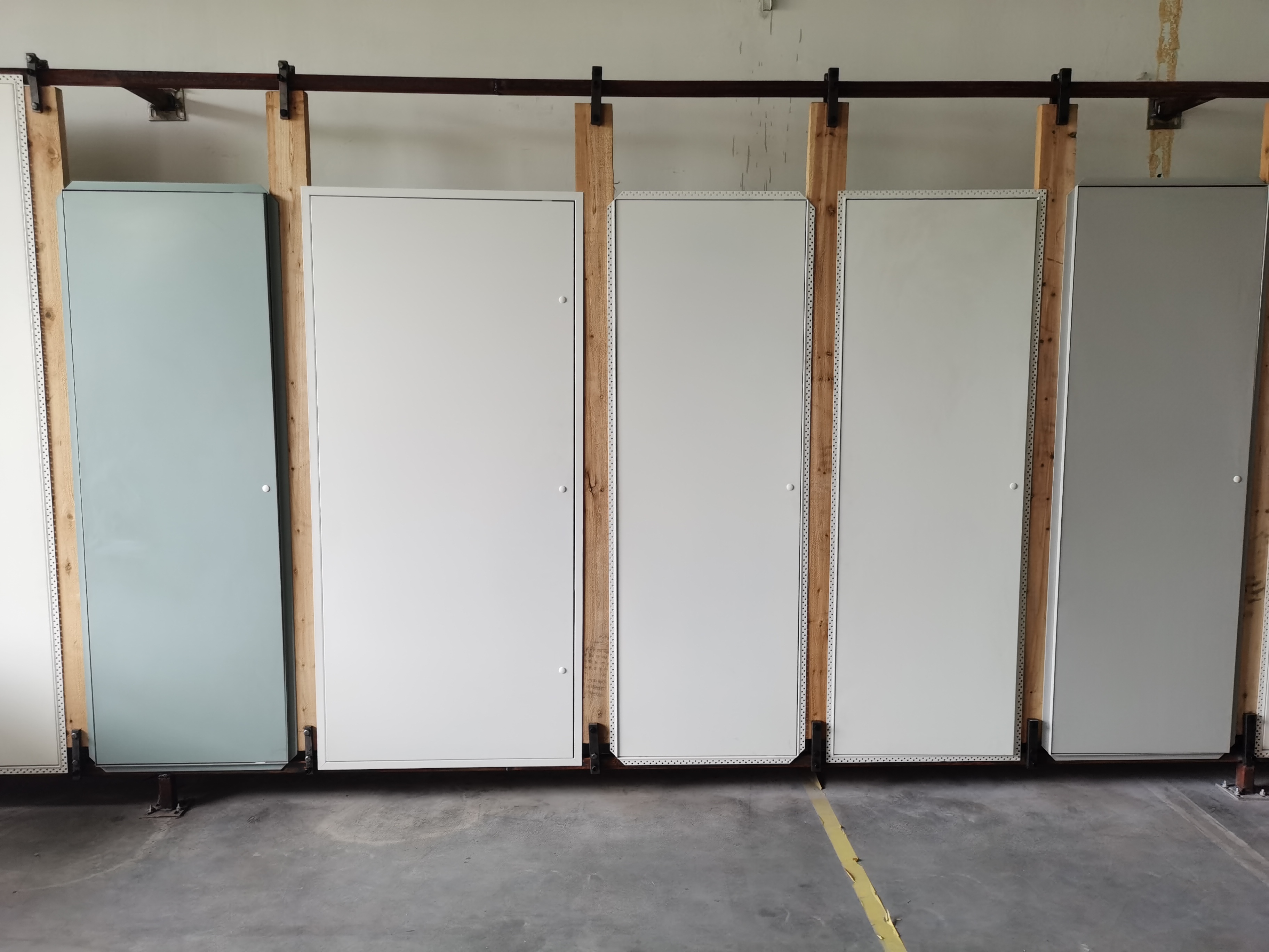 What is the difference between a fire rated door and a fire exit door?