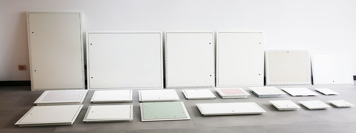 What functionalities must access panels possess to ensure infrastructure performance?