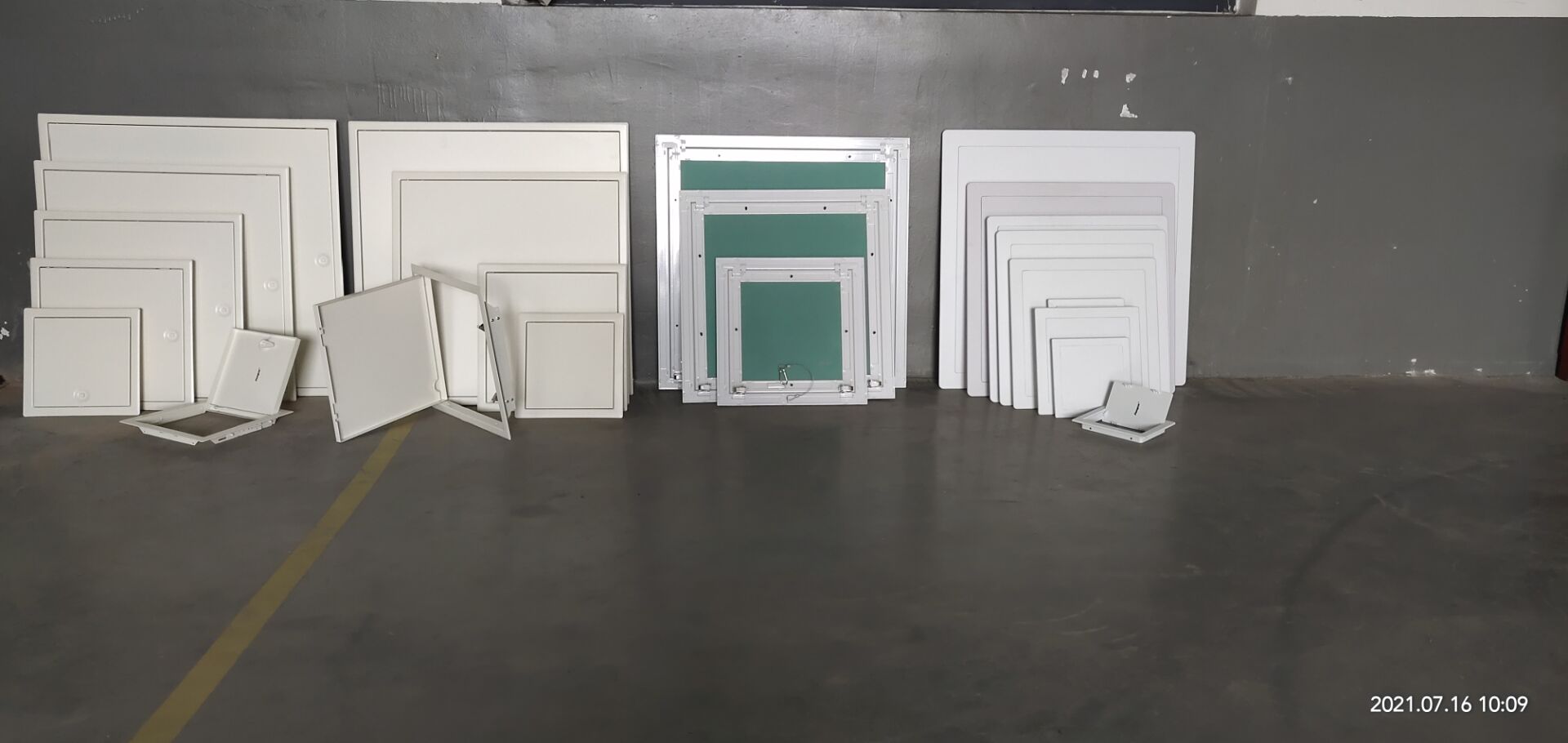 Processing application and cost difference between aluminum alloy and stainless steel.